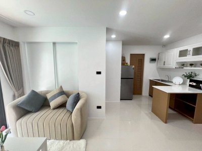 5R0734 คอนโดมิเนียม 1 ห้องนอน 1 ห้องน้ำ ให้เช่าเดือนละ 15,000 บาท โซนกะทู้ 5R0734 คอนโดมิเนียม 1 ห้องนอน 1 ห้องน้ำ ให้เช่าเดือนละ 15,000 บาท โซนกะทู้