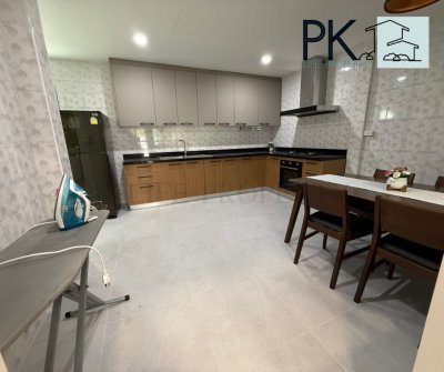 5R0735 ให้เช่าบ้านแฝดสองชั้น 2 ห้องนอน 2 ห้องน้ำ ราคา 38,000/เดือน โซนกะทู้