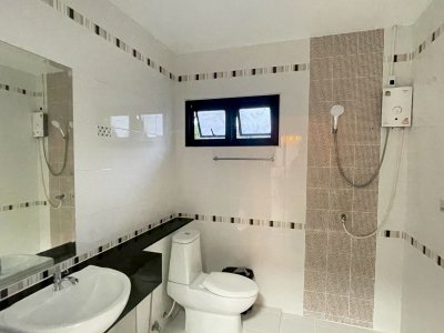 5R0749 ให้เช่าบ้านเดี่ยวสองชั้น 4 ห้องนอน 3 ห้องน้ำ ราคา 70,000/เดือน โซนกะทู้ 5R0749 ให้เช่าบ้านเดี่ยวสองชั้น 4 ห้องนอน 3 ห้องน้ำ ราคา 70,000/เดือน โซนกะทู้