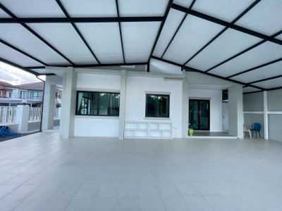 5R0749 ให้เช่าบ้านเดี่ยวสองชั้น 4 ห้องนอน 3 ห้องน้ำ ราคา 70,000/เดือน โซนกะทู้