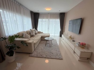 5R0766 This house for rent 4 bedroom 3 bathroom 70,000/month at kathu