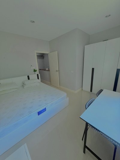 5R0796 ให้เช่าบ้านแฝดสองชั้น 2 ห้องนอน 2 ห้องน้ำ ราคา 28,000/เดือน โซนกะทู้