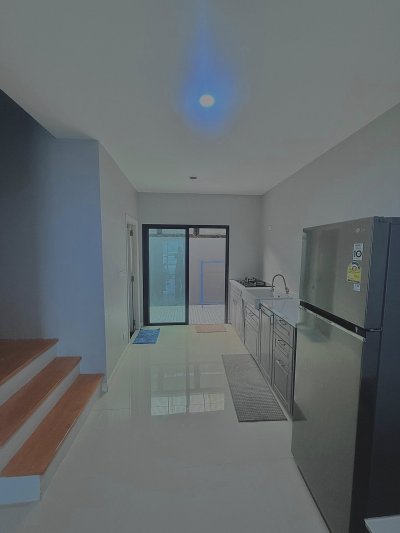 5R0796 ให้เช่าบ้านแฝดสองชั้น 2 ห้องนอน 2 ห้องน้ำ ราคา 28,000/เดือน โซนกะทู้