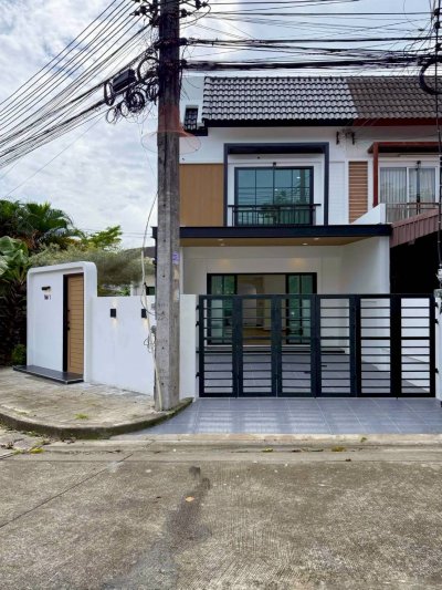 5S0283 This house for sale 4,490,000 baht 3 bedroom 2 bathroom at kathu