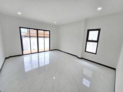 5S0288 ขายบ้านเดี่ยวชั้นเดียว ราคา 6,290,000 บาท 3 ห้องนอน 2 ห้องน้ำ โซนกะทู้