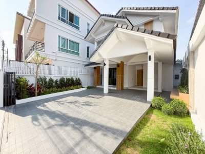 5S0304 This house for sale 8,900,000 baht 3 bedroom 3 bathroom at kathu