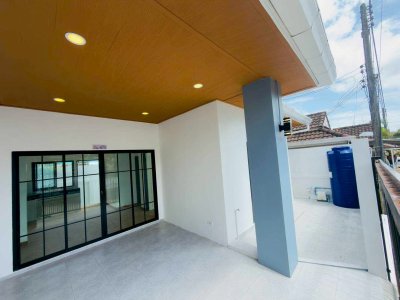 5S0305 This house for sale 3,190,000 baht 2 bedroom 1 bathroom at kathu