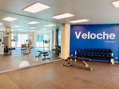 6R0044 คอนโดมิเนียม 2 ห้องนอน 2 ห้องน้ำ ให้เช่าเดือนละ 70,000 บาท โซนกะตะ