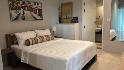 6R0044 คอนโดมิเนียม 2 ห้องนอน 2 ห้องน้ำ ให้เช่าเดือนละ 70,000 บาท โซนกะตะ