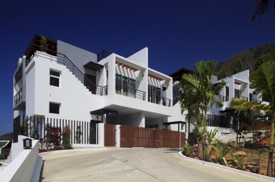 6R0058 ให้เช่า Pool Villa 3 ห้องนอน 4 ห้องน้ำ ราคา 180,000/เดือน โซนกะตะ