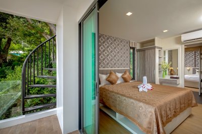 6R0070 Seaview Penthouses 2 ห้องนอน 1 ห้องน้ำ ให้เช่าเดือนละ 100,000 บาท โซนกะตะ