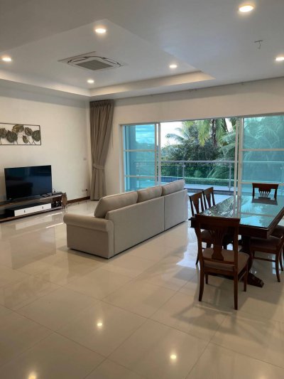 6R0114 House with common pool for rent 3 bedroom 2 bathroom 75,000/month at kata