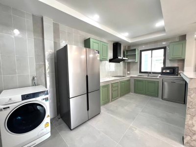 6R0116 ให้เช่า Pool Villa 3 ห้องนอน 3 ห้องน้ำ ราคา 95,900/เดือน โซนกะตะ