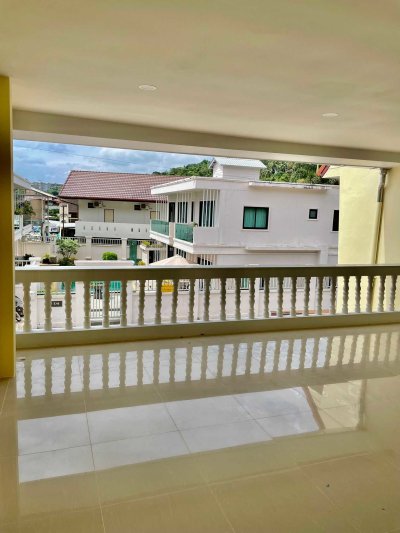 6R0128 This house for rent 2 bedroom 2 bathroom 30,000/month at kata