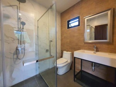 6R0131 ให้เช่า Pool Villa 4 ห้องนอน 4 ห้องน้ำ ราคา 220,000/เดือน โซนกะตะ