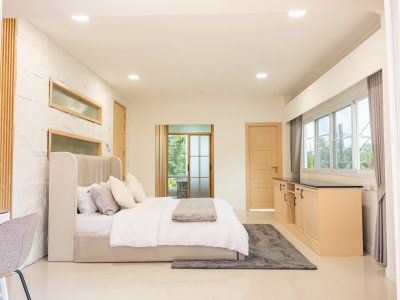 6R0137 คอนโดมิเนียม 2 ห้องนอน 2 ห้องน้ำ ให้เช่าเดือนละ 50,000 บาท โซนกะรน