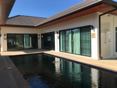 7R0099 This pool villa 4bedroom 4bathroom 80,000/month the house location at Rawai