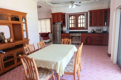 7R0144 ให้เช่า pool villa 2 ห้องนอน 3 ห้องน้ำ ราคา 75,000/เดือน โซนราไวย์