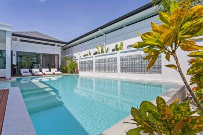 7R0154 This pool villa 4 bedroom 4 bathroom 160,000/month the house location at Rawai
