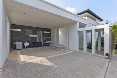7R0154 This pool villa 4 bedroom 4 bathroom 160,000/month the house location at Rawai