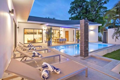 7R0181 This House 4 bedroom 5 bathroom 190,000/month at Rawai