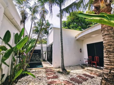 7R0193 House with common pool 1 bedroom 1 bathroom 50,000/month at rawai