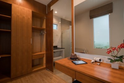 7R0234 This pool villa 4 bedroom 4 bathroom 130,000/month location at Rawai