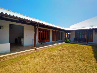 7R0249 ให้เช่า pool villa 3 ห้องนอน 4 ห้องน้ำ ราคา 90,000/เดือน โซนราไวย์