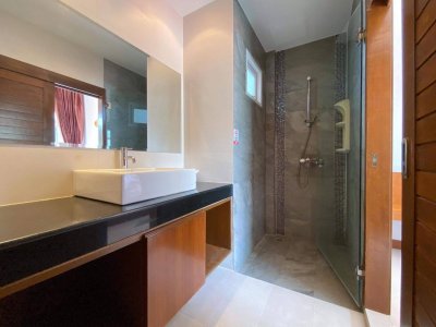 7R0293 ให้เช่า pool villa 3ห้องนอน 3ห้องน้ำ ราคา 80,000/เดือน โซนราไวย์