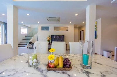 7R0324 ให้เช่า pool villa 4 ห้องนอน 4 ห้องน้ำ ราคา 120,000/เดือน โซนราไวย์