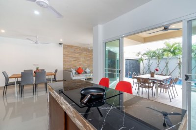 7R0400 This pool villa 3bedroom 4bathroom 85,000/month the house location at Rawai