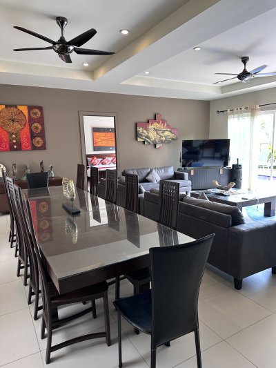 7R0428 ให้เช่า pool villa 5 ห้องนอน 4 ห้องน้ำ ราคา 130,000/เดือน โซนราไวย์