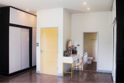 7R0521 ให้เช่า pool villa 3ห้องนอน 4ห้องน้ำ ราคา 80,000 ต่อเดือน โซนราไวย์