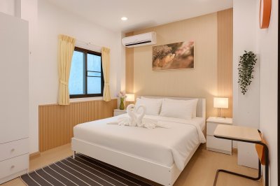 7R0572 คอนโดมิเนียม 2 ห้องนอน 2 ห้องน้ำ ให้เช่าเดือนละ 47,520 บาท โซนราไวย์