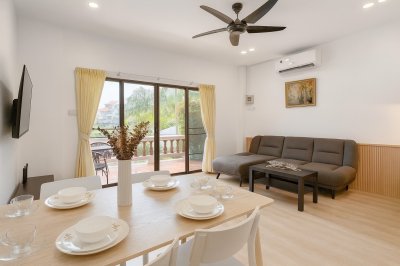 7R0572 คอนโดมิเนียม 2 ห้องนอน 2 ห้องน้ำ ให้เช่าเดือนละ 47,520 บาท โซนราไวย์