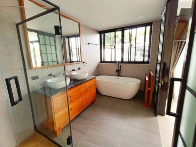 7R0653 ให้เช่า pool villa 3ห้องนอน 3ห้องน้ำ ราคา 150,000 ต่อเดือน โซนราไวย์