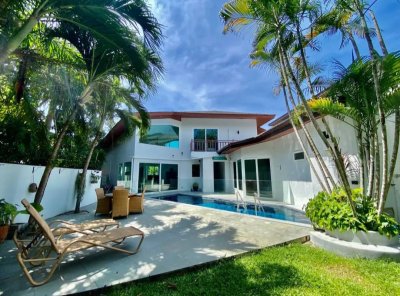 7R0688 Pool villa for rent 4bedrooms 5bathrooms 130,000/month at rawai