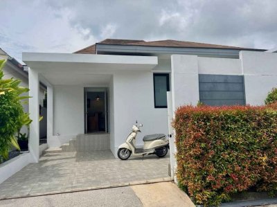 7R0696 ให้เช่า pool villa 3 ห้องนอน 3 ห้องน้ำ ราคา 100,000 ต่อเดือน โซนราไวย์