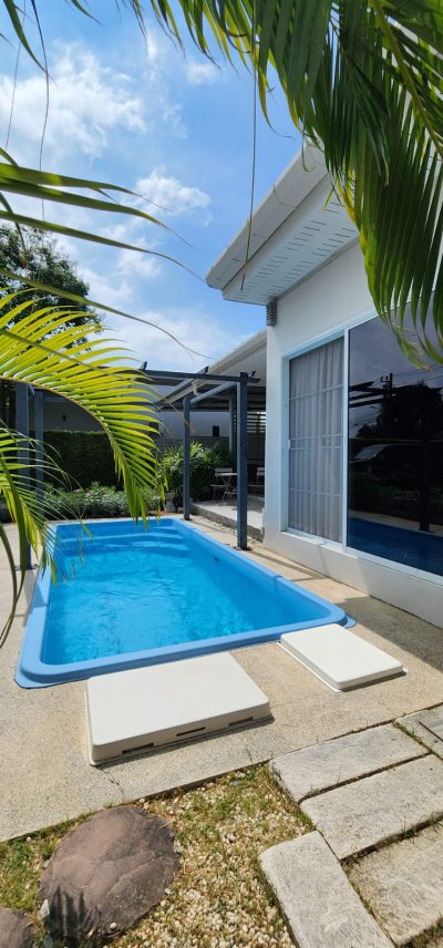 7R0713 This house with small pool 3bedrooms 2bathrooms 45,000/month at rawai have fully furnished