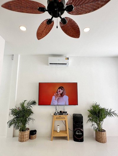 7R0714 House with jacuzzi ให้เช่า 2ห้องนอน 1ห้องน้ำ ราคา 75,000 ต่อเดือน โซนราไวย์