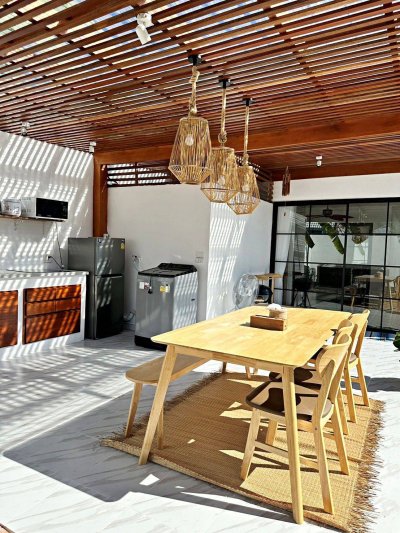 7R0714 House with jacuzzi ให้เช่า 2ห้องนอน 1ห้องน้ำ ราคา 75,000 ต่อเดือน โซนราไวย์