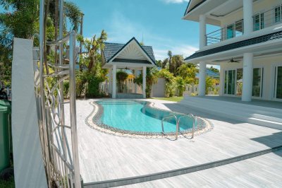 7R0735 ให้เช่า pool villa 3ห้องนอน 4ห้องน้ำ ราคา 130,000/เดือน โซนราไวย์