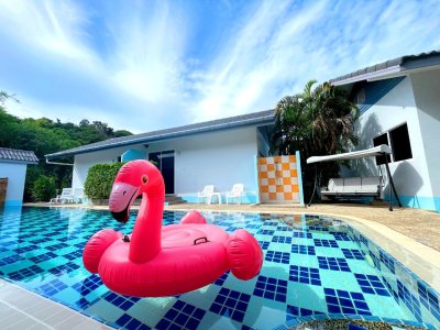 7R0736 House with common pool 1ห้องนอน 1ห้องน้ำ ราคา 32,500 ต่อเดือน โซนราไวย์