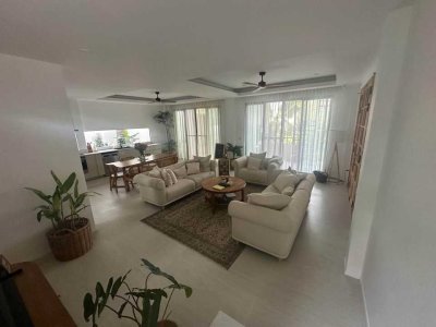 7R0742 ให้เช่า pool villa 4ห้องนอน 3ห้องน้ำ ราคา 130,000 ต่อเดือน โซนราไวย์