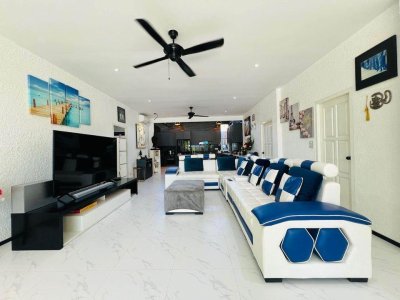 7R0743 ให้เช่า pool villa 3ห้องนอน 3ห้องน้ำ ราคา 120,000/เดือน โซนราไวย์