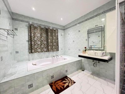 7R0743 ให้เช่า pool villa 3ห้องนอน 3ห้องน้ำ ราคา 120,000/เดือน โซนราไวย์