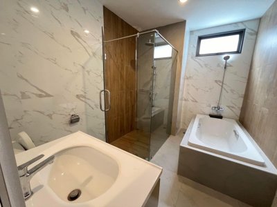 7R0746 ให้เช่า pool villa 3ห้องนอน 3ห้องน้ำ ราคา 130,000 ต่อเดือน โซนราไวย์