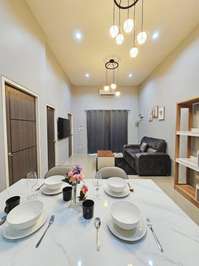 7R0750 ให้เช่าบ้านแฝดชั้นเดียว 2ห้องนอน 2ห้องน้ำ ราคา 35,000/เดือน โซนราไวย์