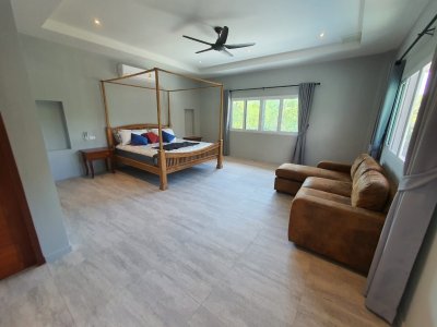 7R0803 ให้เช่า pool villa 4ห้องนอน 5ห้องน้ำ ราคา 110,000 ต่อเดือน โซนราไวย์
