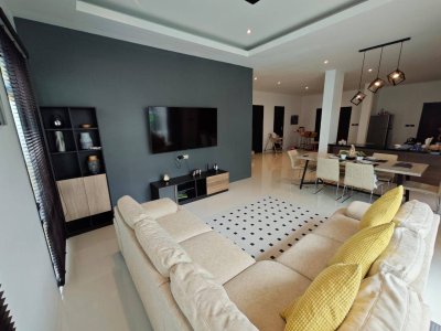 7R0823 ให้เช่า pool villa 3 ห้องนอน 3 ห้องน้ำ ราคา 75,000 ต่อเดือน โซนราไวย์